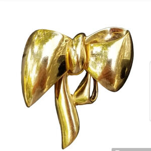 VOGUE BIJOUX VINTAGE LARGE GOLDTONED BOWTIE BROOCH